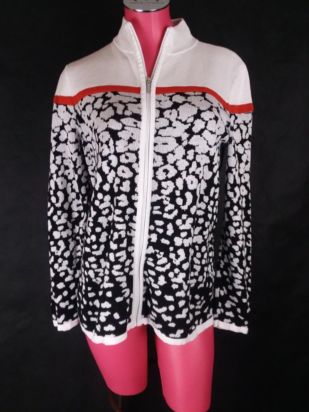 Weekends by Chico's Black/White/Red Spotted Women's zip cardigan sweater size  2